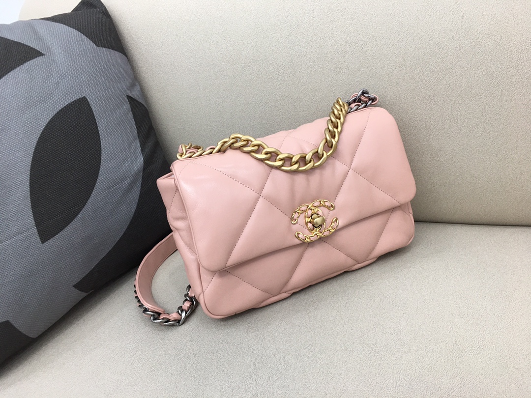 Lambskin 19 Handbag Flap Bag AS1160 Pink